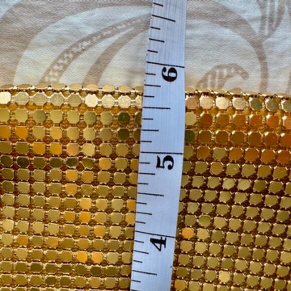Vintage Gold Chainmail Crossbody Bag - Picture 11 of 12